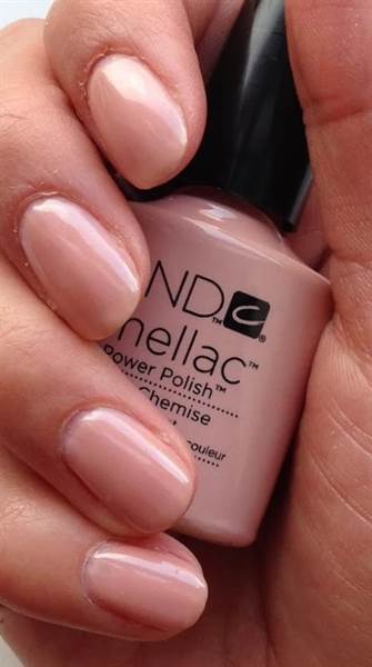 SMALTO SEMIPERMANENTE SHELLAC Bare Chemise
